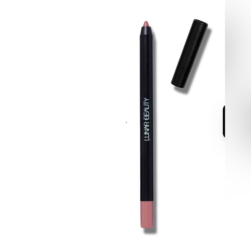 Lunar Beauty Lip Liner set of two in Blushing and Doodle new in box